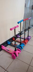 Kids Scooter with 3 Wheels